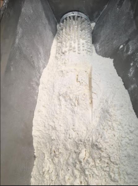 cepillo removedor y dosificador de harina cepillo removedor y dosificador de harina